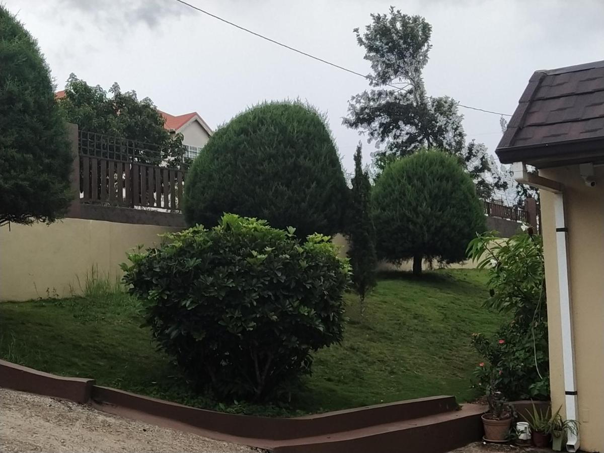 Gables Vacation Rentals With Private Gated Parking Onsite Knockpatrick 外观 照片