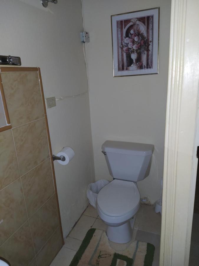Gables Vacation Rentals With Private Gated Parking Onsite Knockpatrick 外观 照片