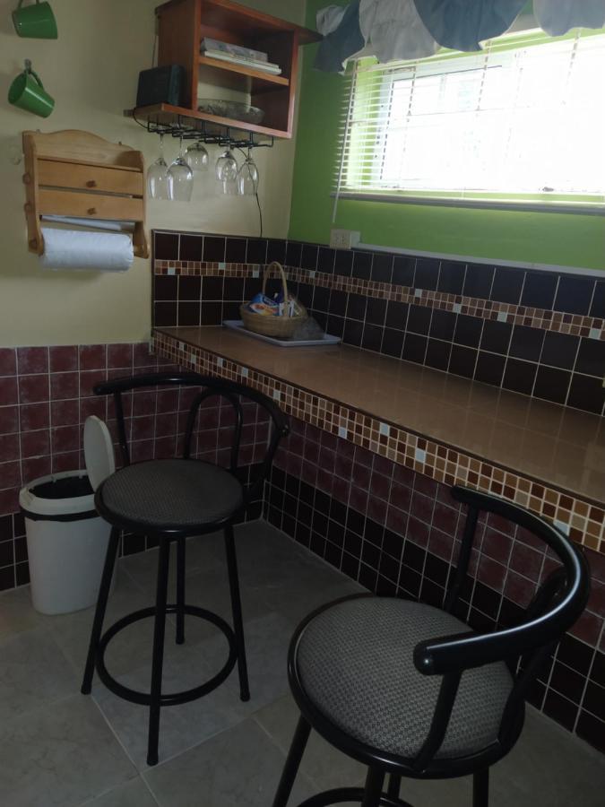 Gables Vacation Rentals With Private Gated Parking Onsite Knockpatrick 外观 照片