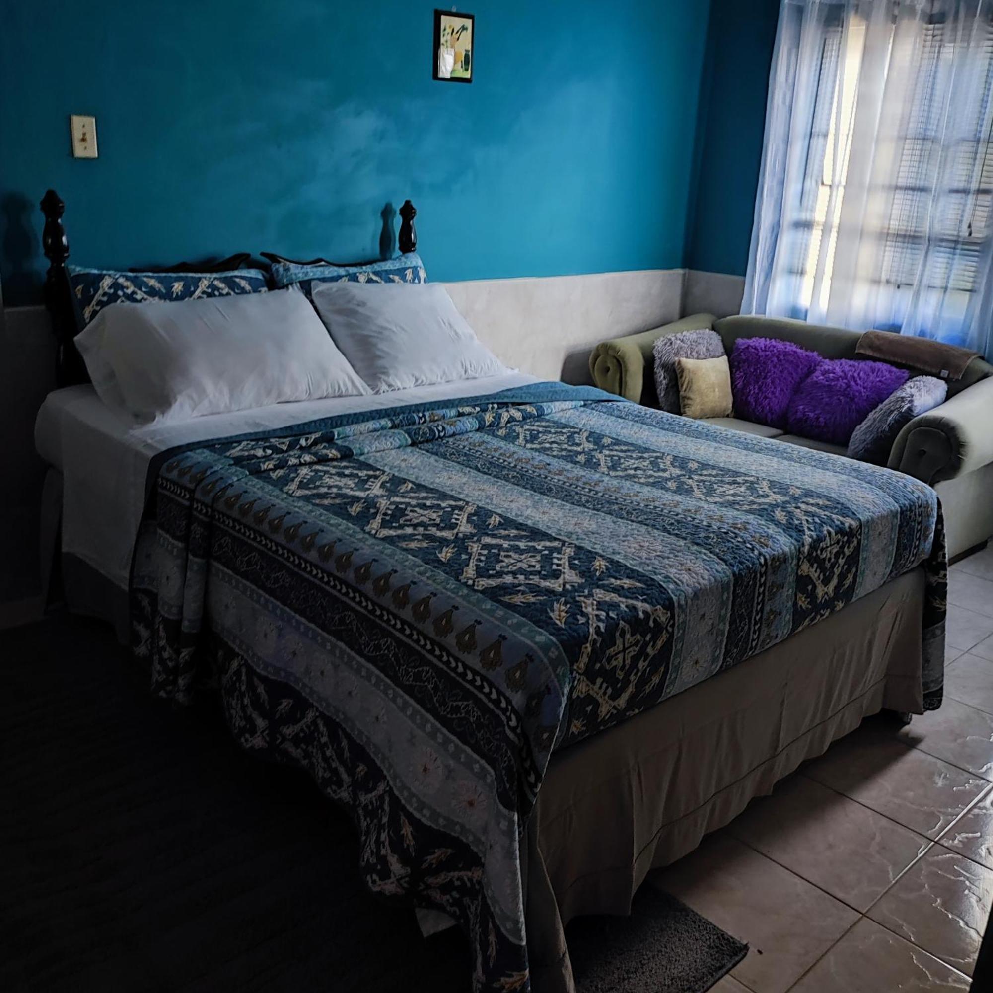 Gables Vacation Rentals With Private Gated Parking Onsite Knockpatrick 外观 照片